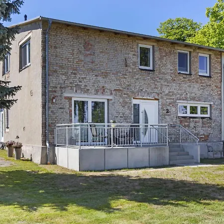 Apartament In Doberan With Garden